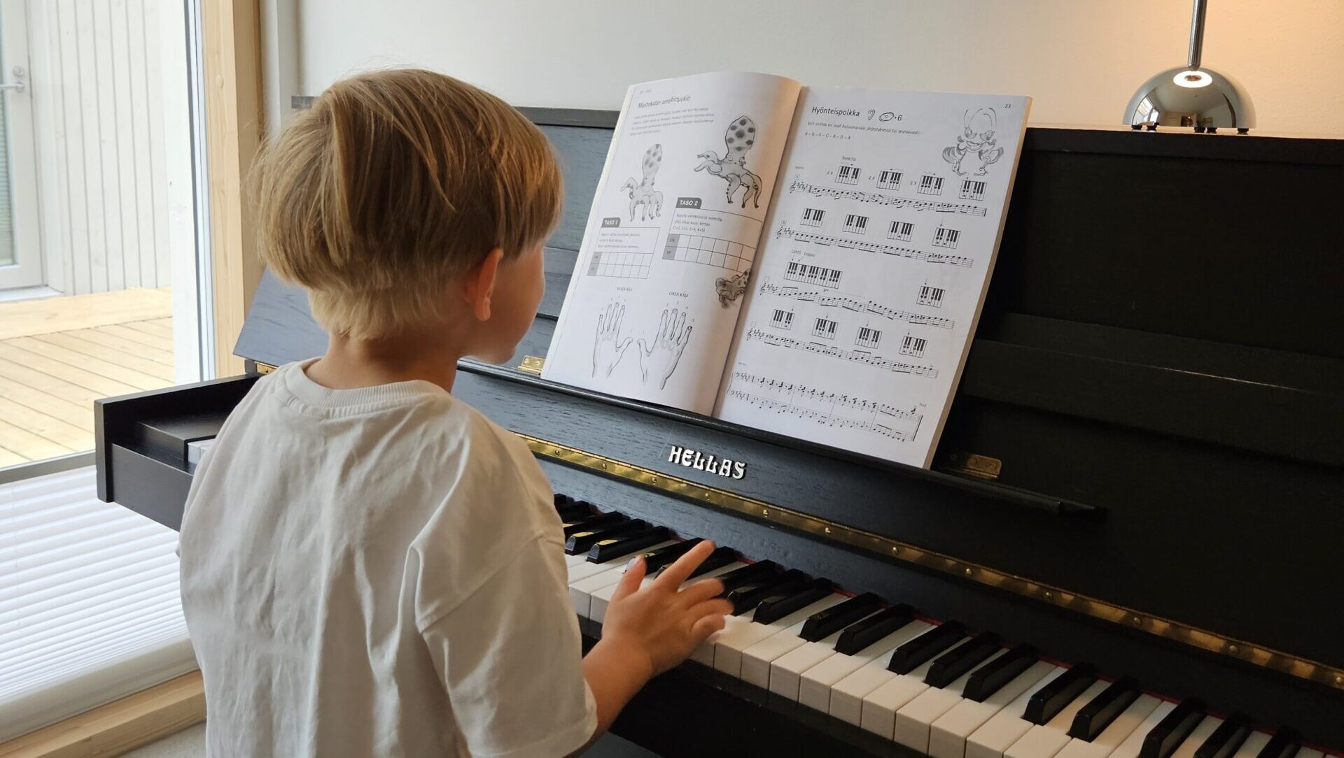 Pianotunnit Jyväskylässä lapsille ja aikuisille